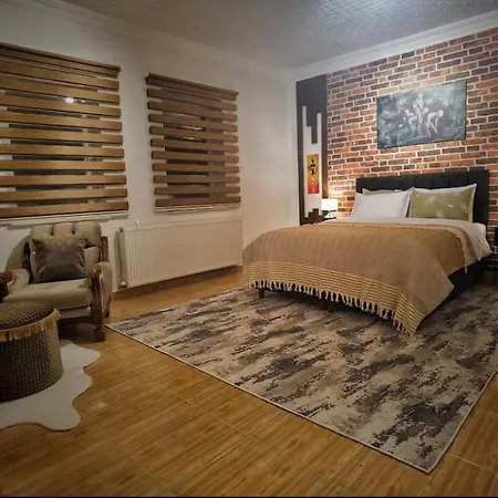 3 Seasons Summer Deluxe Apartment